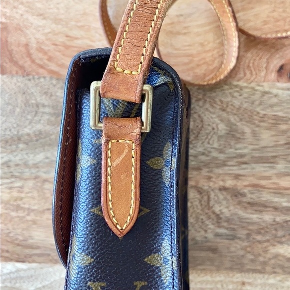 Authentic Mini Louis Vuitton Saint Cloud Crossbody - Picture 10 of 16